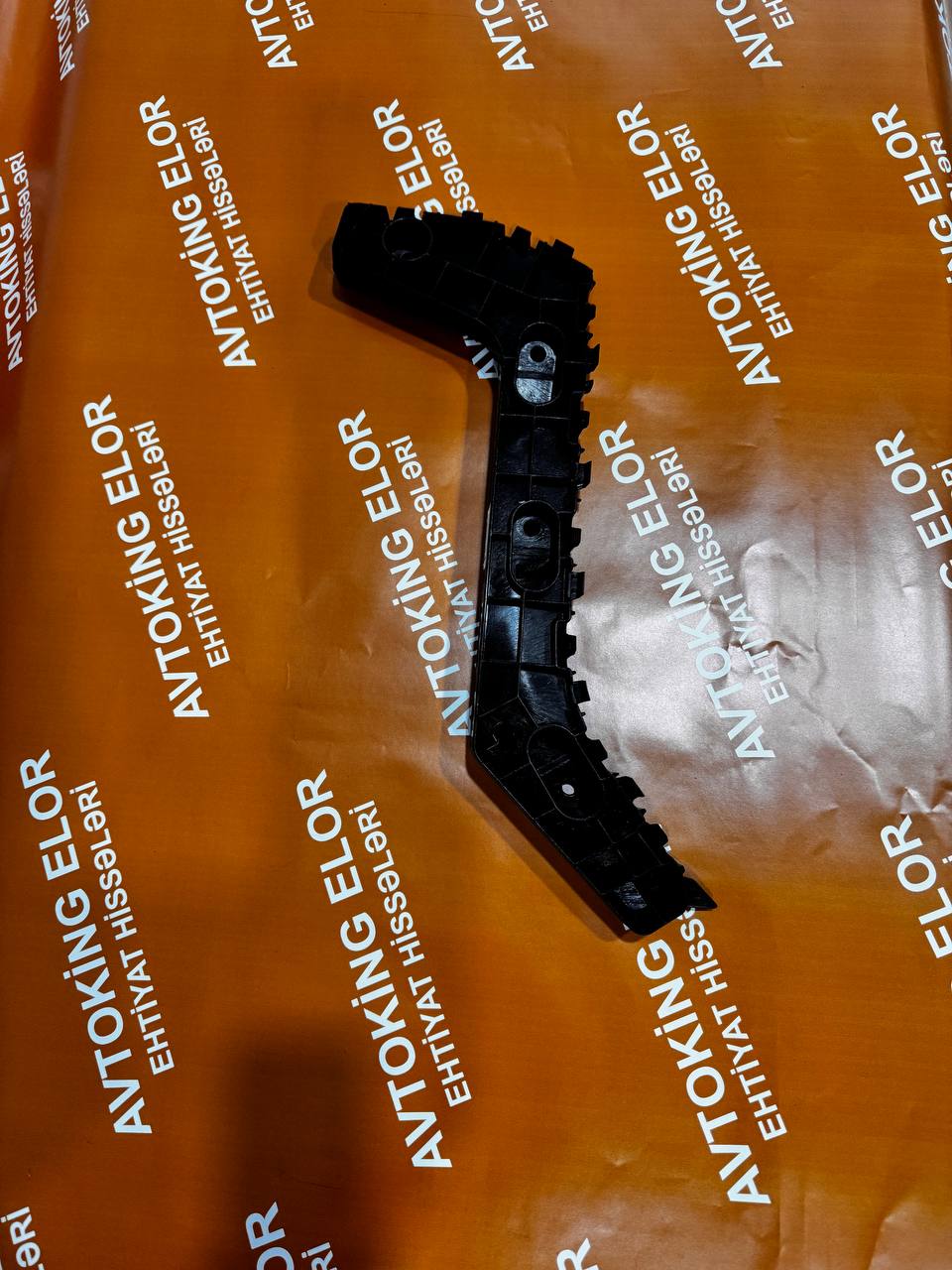 2803211-DY21 Changan A05 2023–2024 Ön Sol Bamper Dayağı