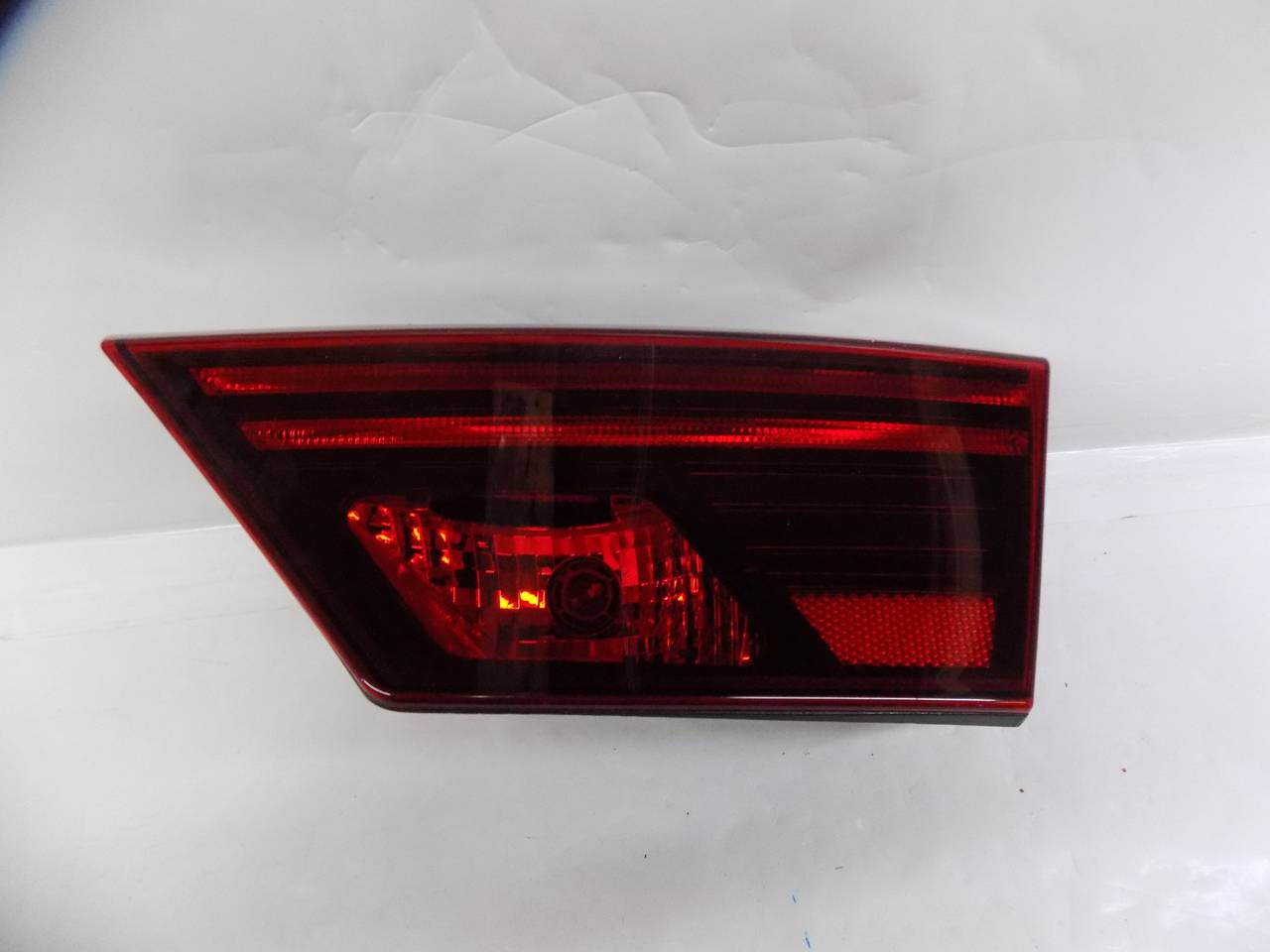 92404-M6000-Kia K3 Arxa Sağ Daxili Stop (Rear Light RH Interior)