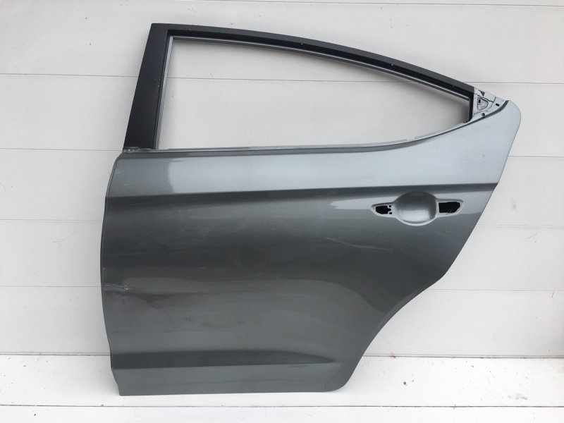 77004-F2000 Hyundai Elantra 2016–2018Arxa Sağ Qapı
