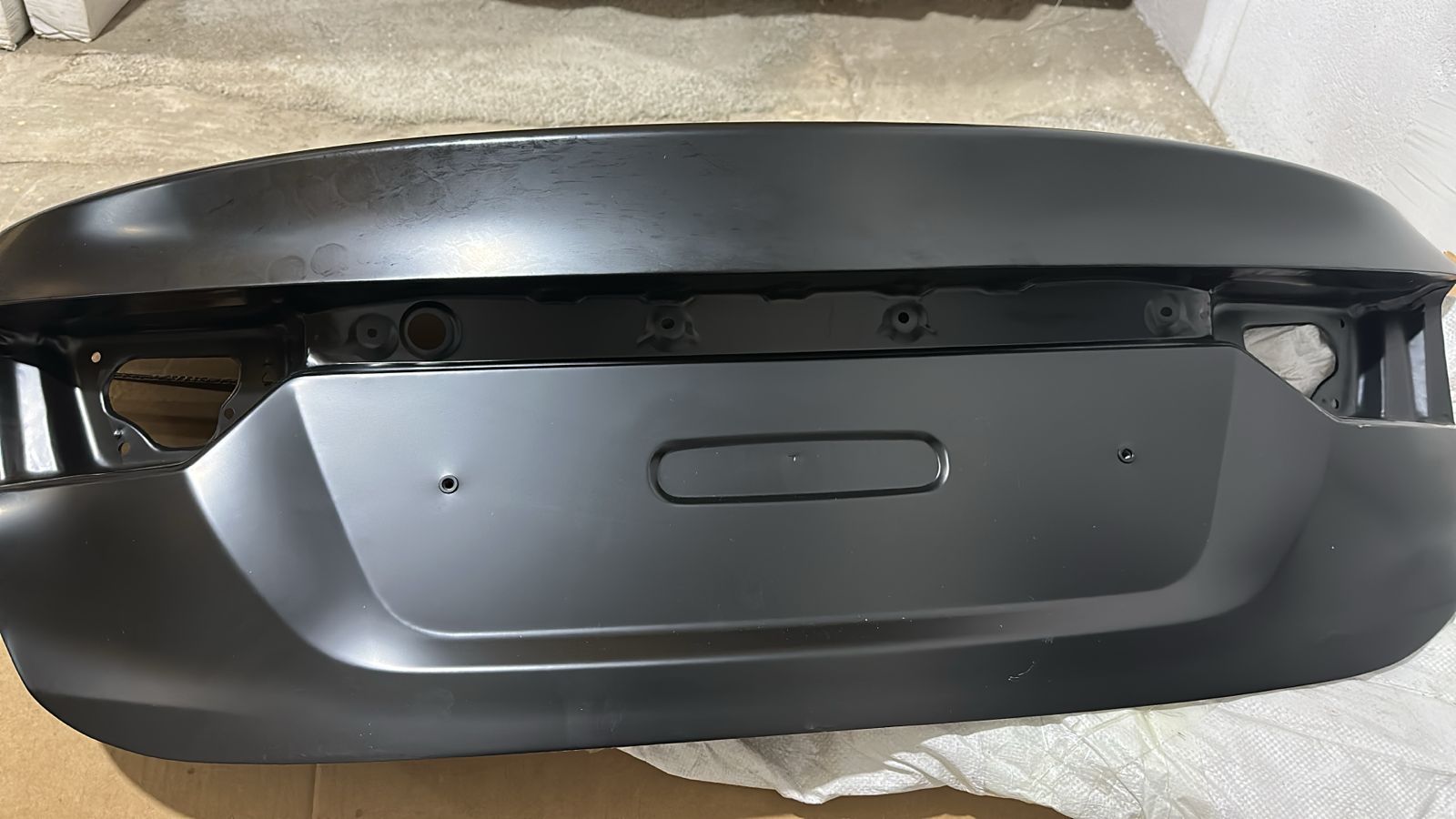 69200-M7600 Kia Forte 2020–2024 Baqaj Qapağı (Camerali)